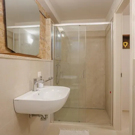 La Casa Di Vina * Fermo