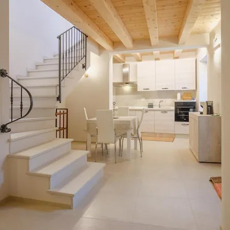 La Casa Di Vina * Fermo